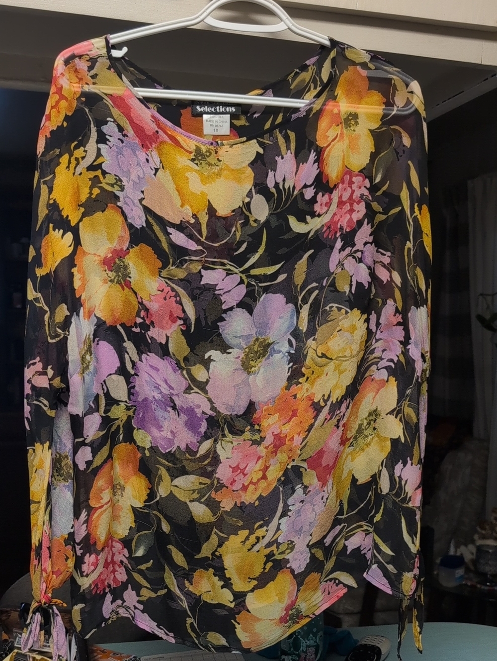 Patrick Christopher Selections Silk Floral Top.